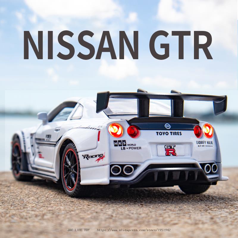 Car Model NISSAN GTR R35 Sports Metal Car Alloy Diecasts Toy Vehicles Cars Kid Children 1:32