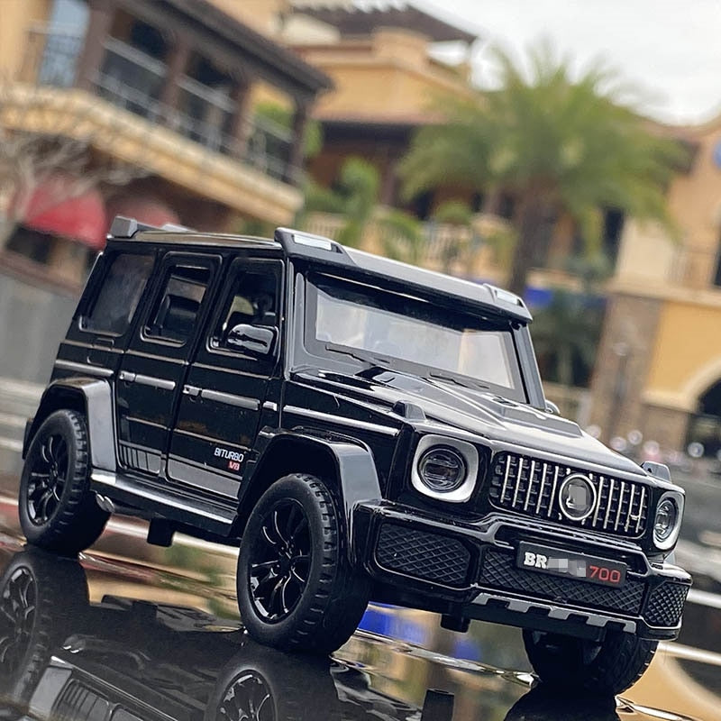 Car Model Mercedes Benz G700 G65 SUV Alloy Diecast Metal Toy Off-road Vehicles Sound Light kids Children Gift 1/32