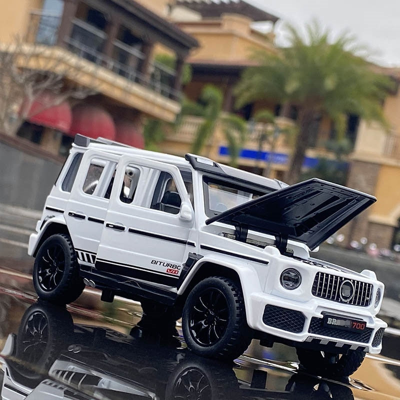 Car Model Mercedes Benz G700 G65 SUV Alloy Diecast Metal Toy Off-road Vehicles Sound Light kids Children Gift 1/32