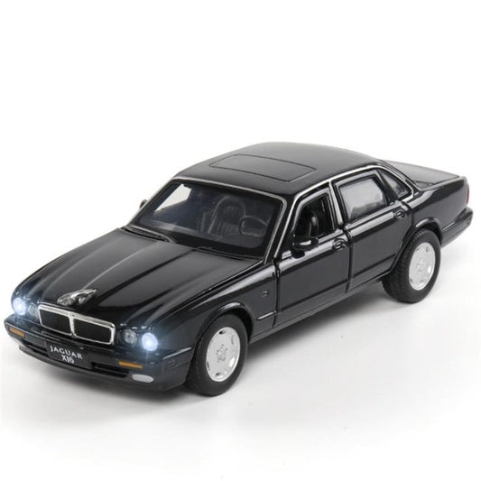 Car Model Jaguar XJ6 Classic Alloy Metal Diecasts & Toy Vehicles Kid Children 1:32