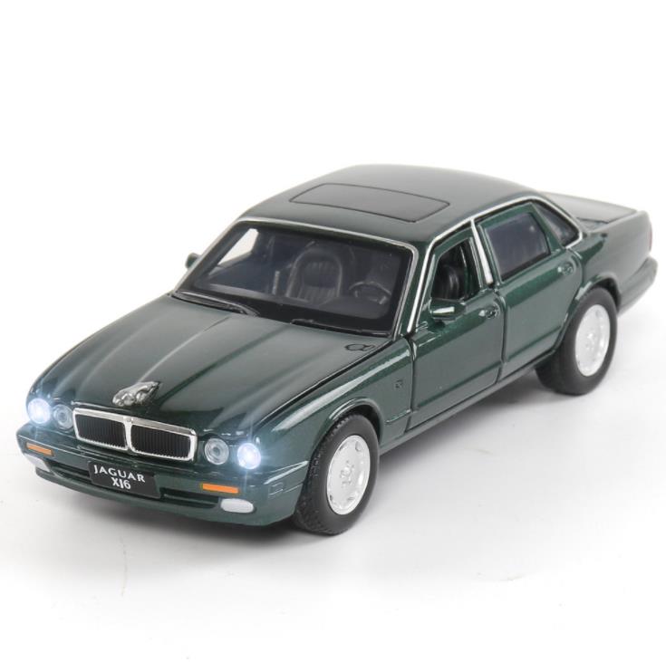 Car Model Jaguar XJ6 Classic Alloy Metal Diecasts & Toy Vehicles Kid Children 1:32