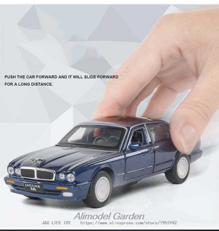 Car Model Jaguar XJ6 Classic Alloy Metal Diecasts & Toy Vehicles Kid Children 1:32